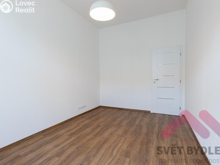 Pronájem bytu 1+1 Praha, Nad Královskou oborou 268/41 č. 4