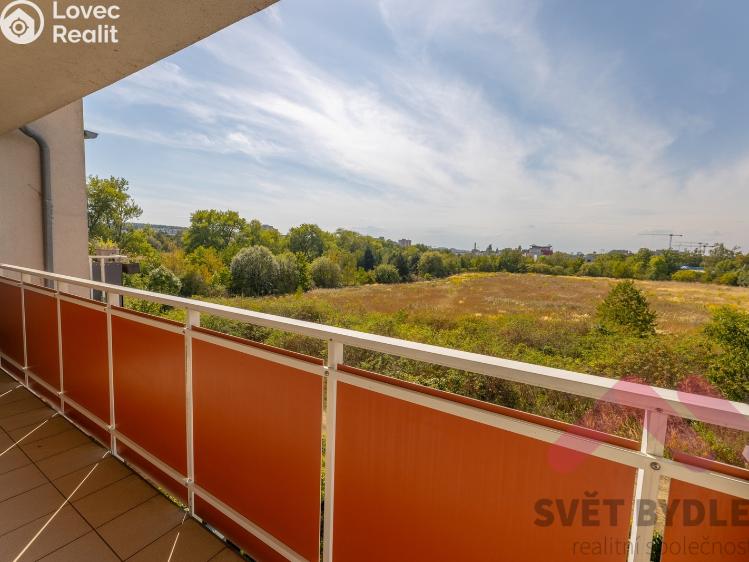 Pronájem bytu 3+KK Praha, V osikách 520/8 č. 6