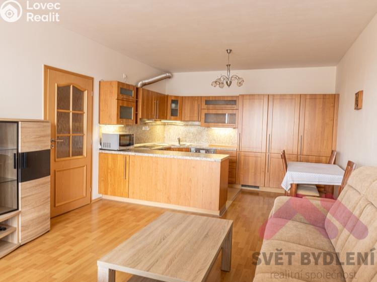 Pronájem bytu 3+KK Praha, V osikách 520/8 č. 9