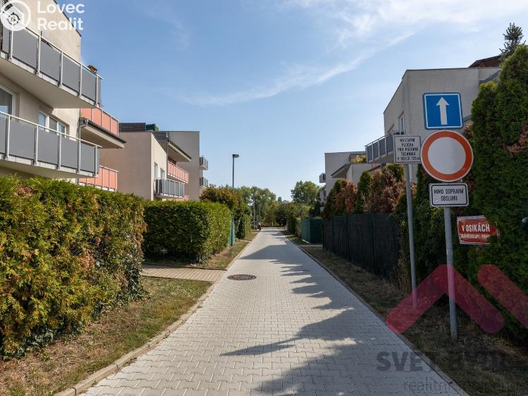 Pronájem bytu 3+KK Praha, V osikách 520/8 č. 28