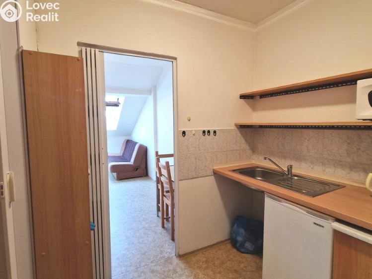 Pronájem bytu 1+KK Praha, Grafická č. 3