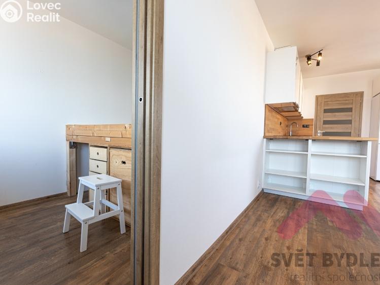 Pronájem bytu 2+KK Praha, Mezi školami 2321/2 č. 4