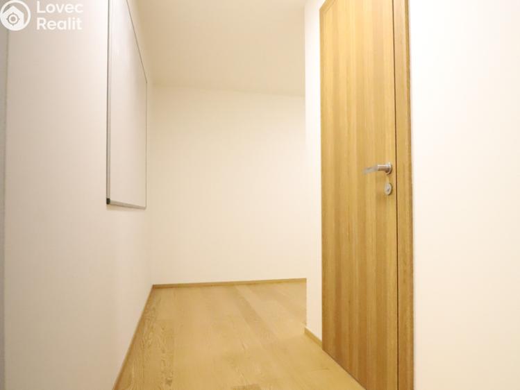 Продажа квартиры 4+KK Praha, Hodonínská č. 16