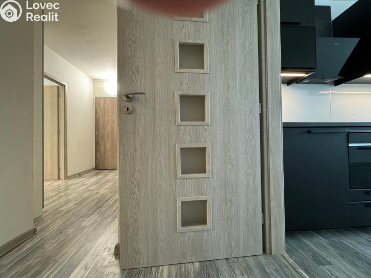 Pronájem bytu 4+KK Kladno, Děčínská 3213 č. 21