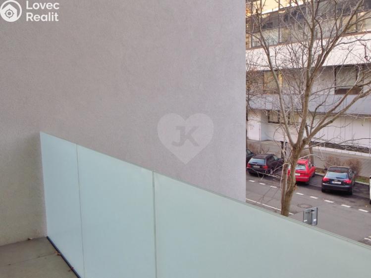 Pronájem bytu 2+KK Praha, Dělnická č. 9