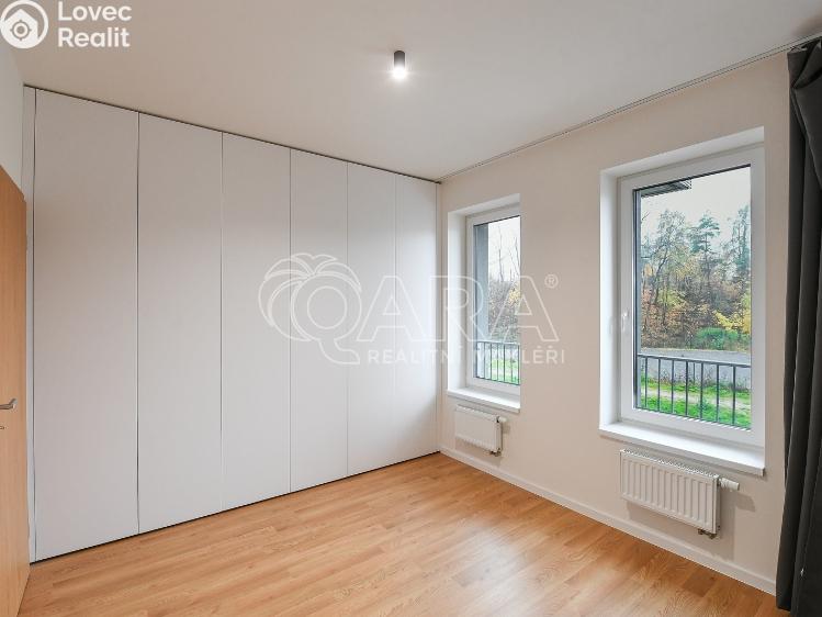 Pronájem bytu 3+KK Benešov, 102. pluku 2452 č. 12