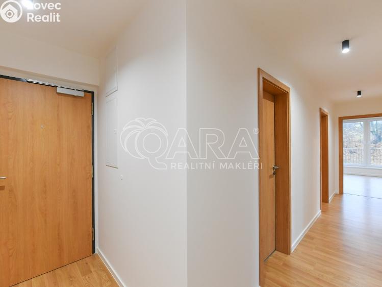 Pronájem bytu 3+KK Benešov, 102. pluku 2452 č. 14