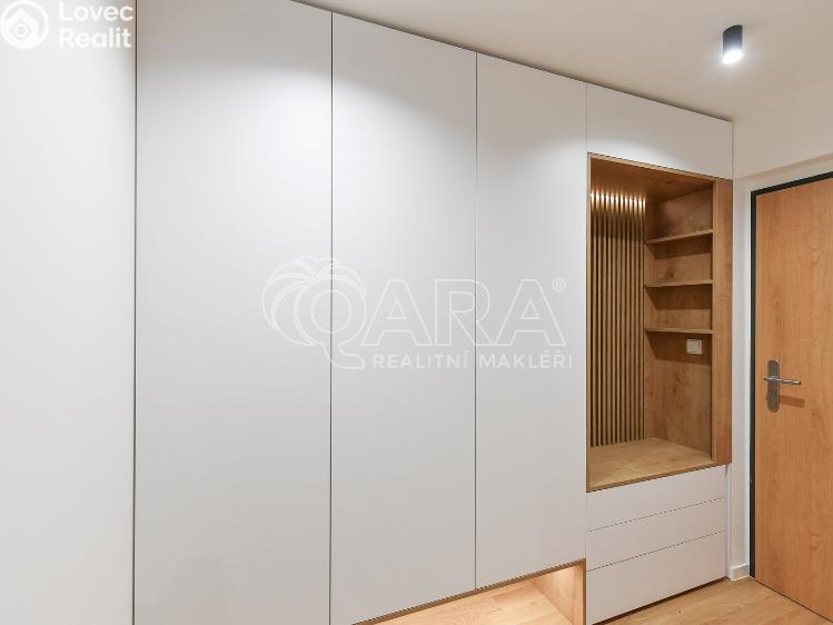 Pronájem bytu 3+KK Benešov, 102. pluku 2452 č. 16