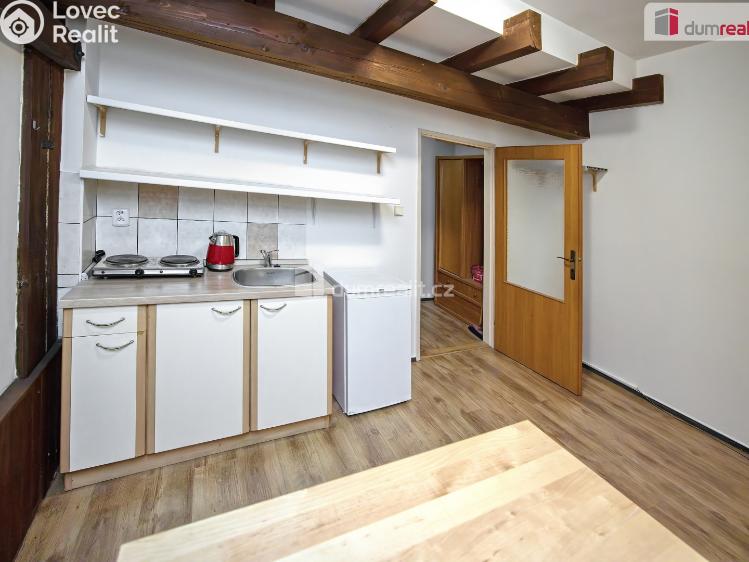 Pronájem bytu 1+KK Neratovice, Hlavní č. 7