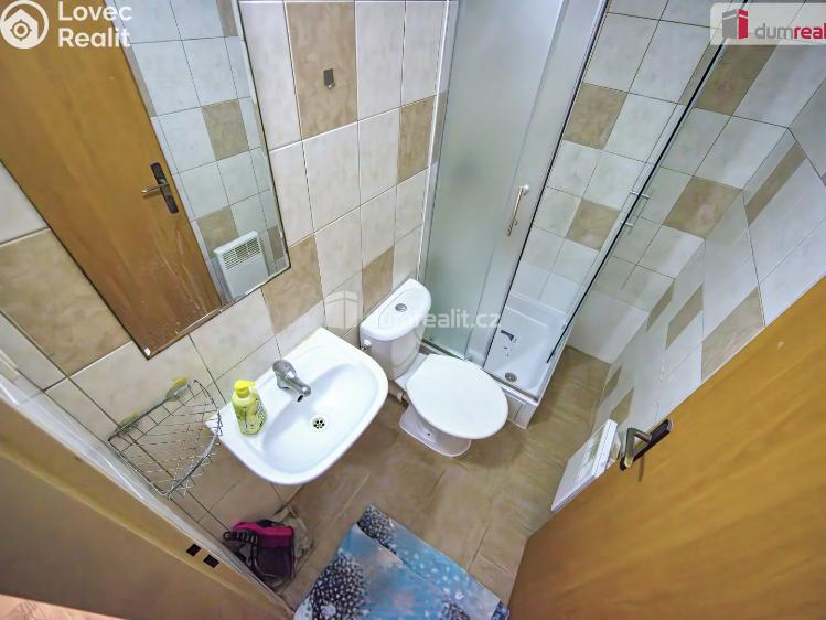 Pronájem bytu 1+KK Neratovice, Hlavní č. 9