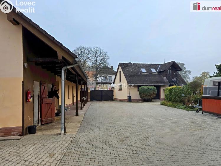 Pronájem bytu 1+KK Neratovice, Hlavní č. 11