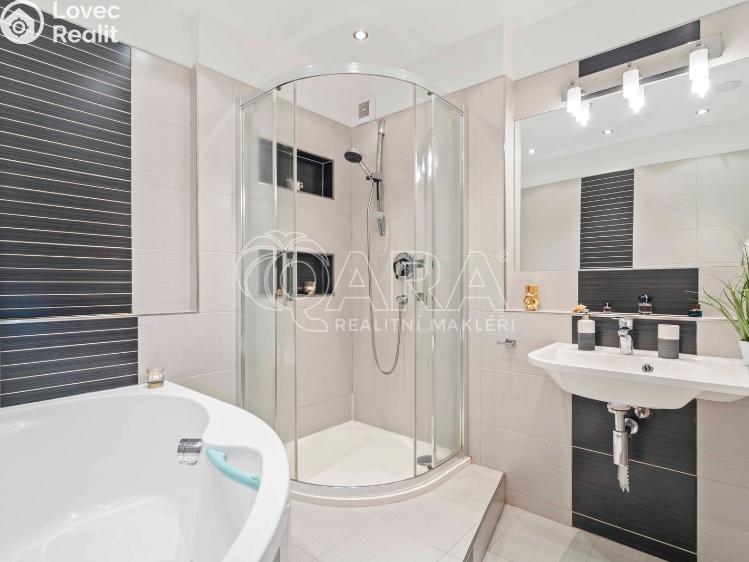 Prodej bytu 5+KK Praha, Španielova 1263/13 č. 10