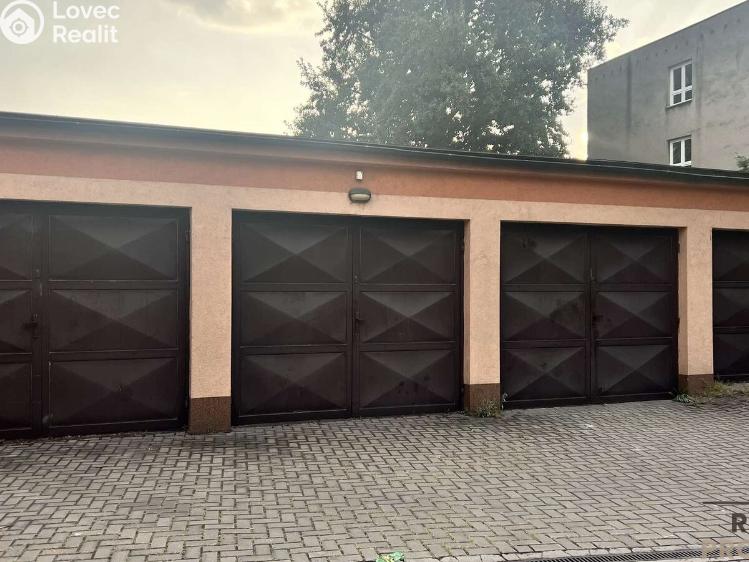 Prodej garáže Třinec, Okrajová č. 1