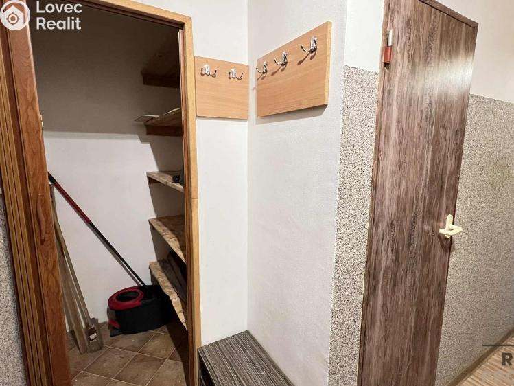 Prodej bytu 3+1 Třinec, Topolová č. 11