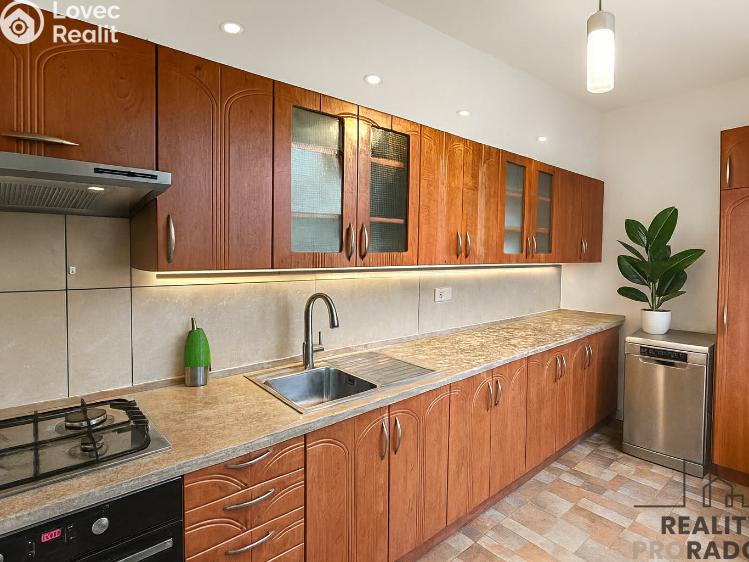 Prodej bytu 3+1 Třinec, Topolová č. 2