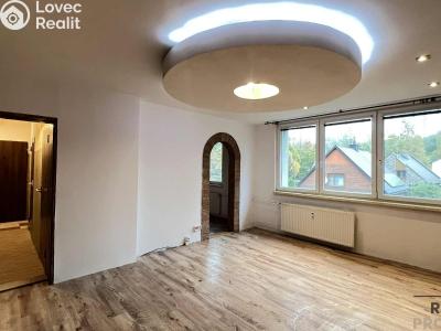 Sale apartment 3+1 Třinec, Topolová č. 1