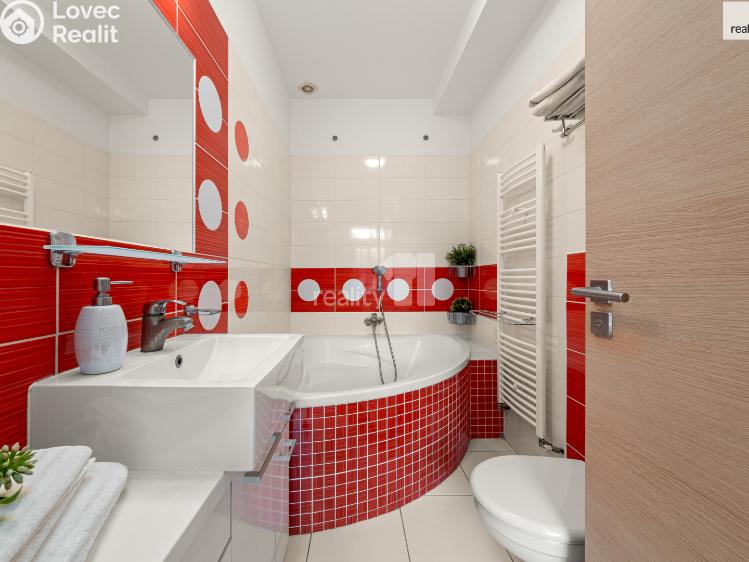 Prodej rodinného domu Cerhenice, Školská č. 7