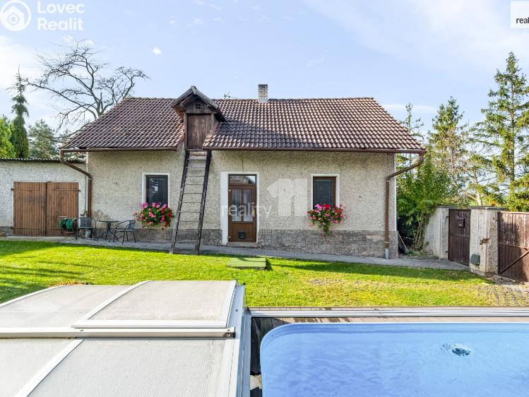 Prodej rodinného domu Cerhenice, Školská č. 10