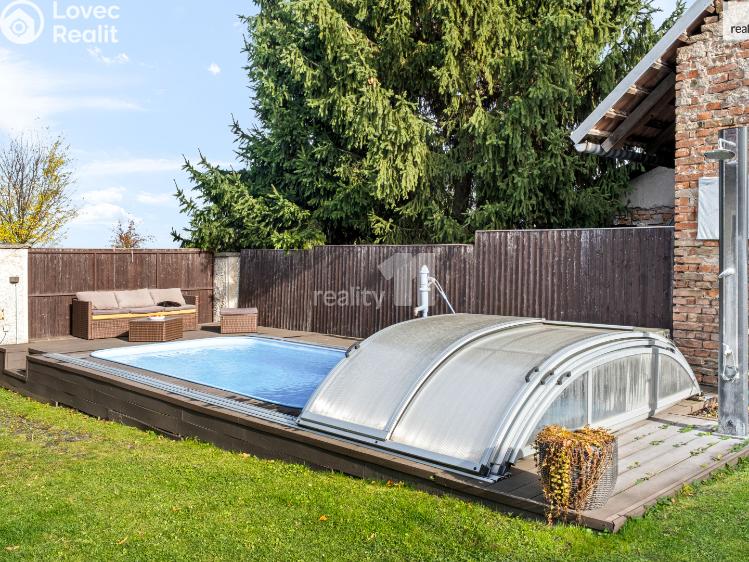 Prodej rodinného domu Cerhenice, Školská č. 11