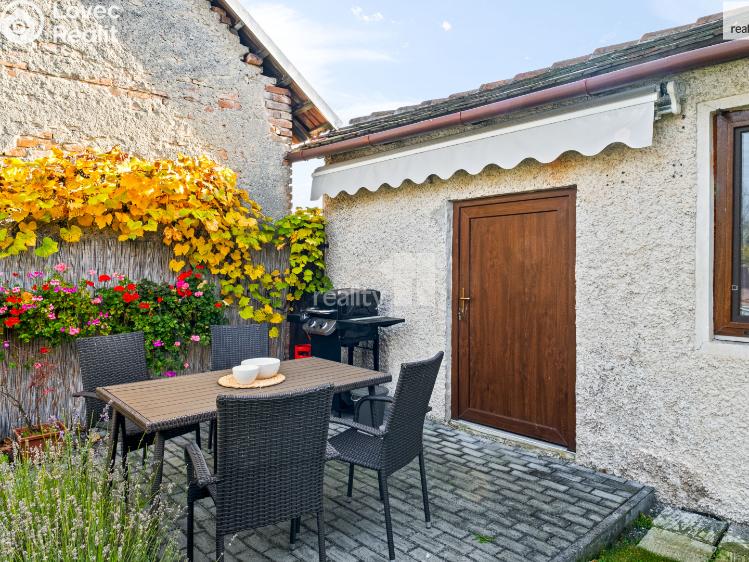 Prodej rodinného domu Cerhenice, Školská č. 16