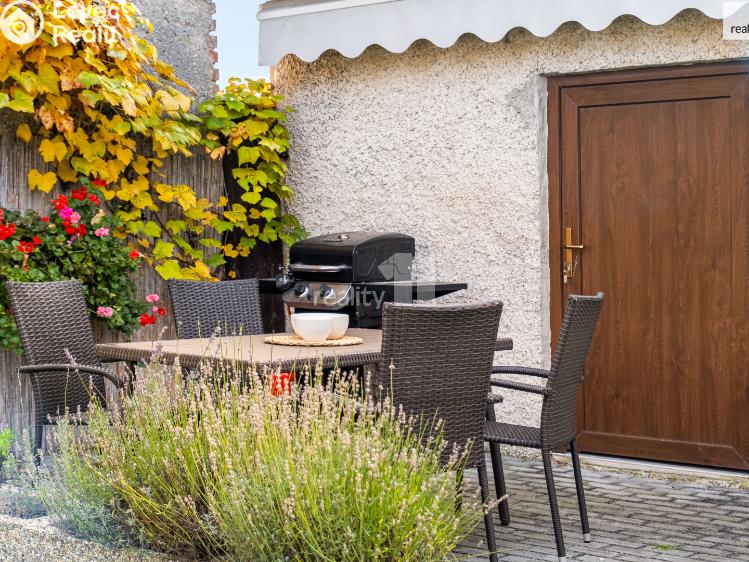 Prodej rodinného domu Cerhenice, Školská č. 17