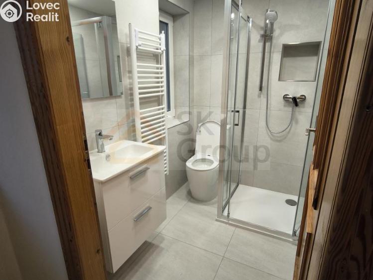 Pronájem atypického bytu Karlovy Vary, Sokolovská č. 10