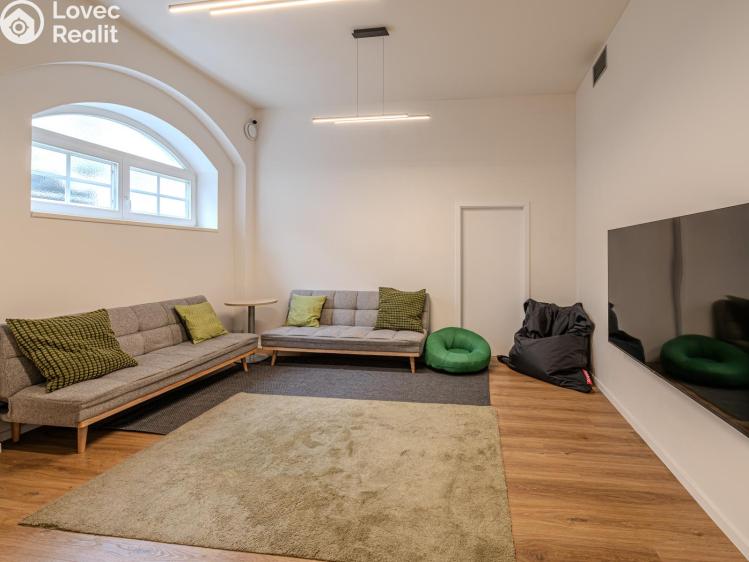 Pronájem bytu 1+KK Praha, Kotlaska 64/5 č. 8