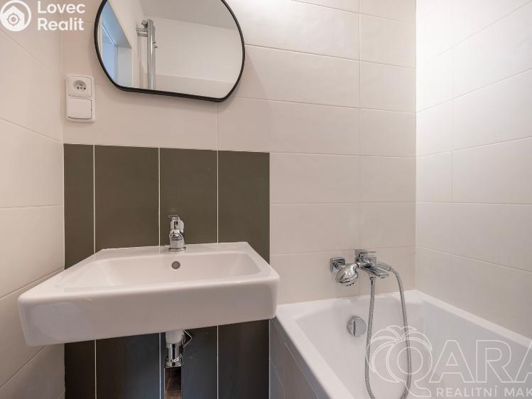 Prodej bytu 2+1 Praha, Arabská 572/2 č. 10