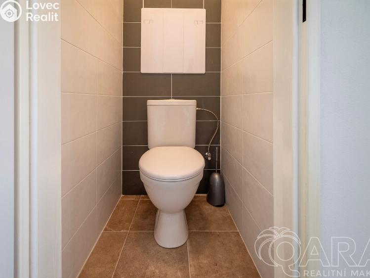 Продаж квартири 2+1 Praha, Arabská 572/2 č. 8