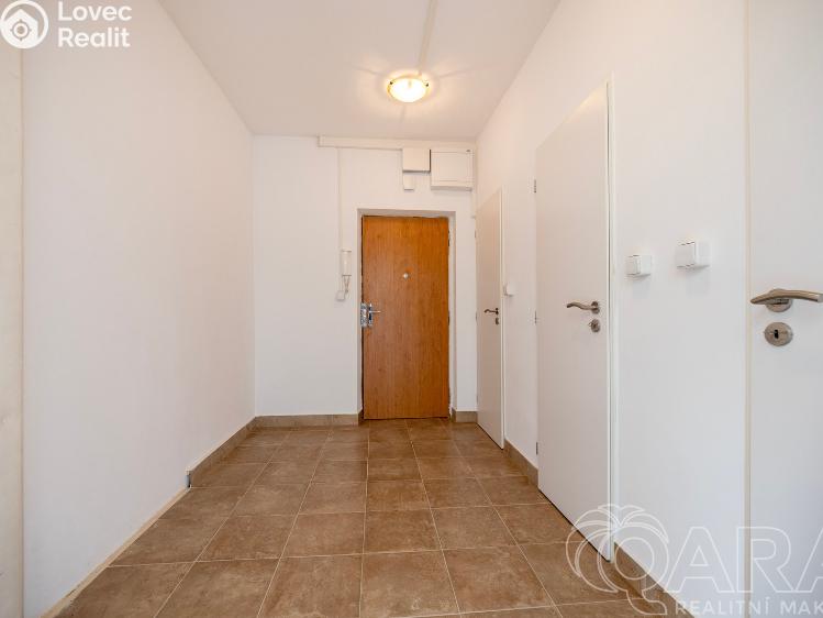 Продаж квартири 2+1 Praha, Arabská 572/2 č. 11