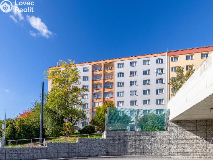 Продаж квартири 2+1 Praha, Arabská 572/2 č. 15