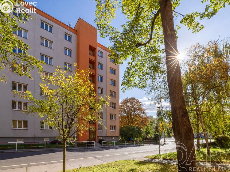Продаж квартири 2+1 Praha, Arabská 572/2 č. 17