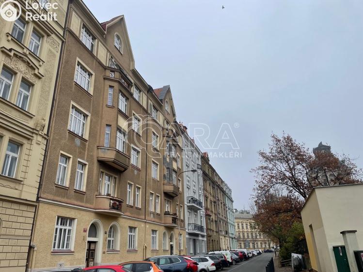 Продажа квартиры 4+KK Praha, Na výšinách 890/12 č. 8