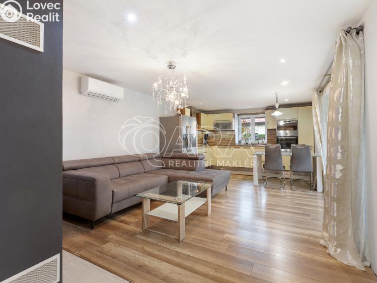 Продаж сімейного будинку Doubravčice, Českobrodská č. 6