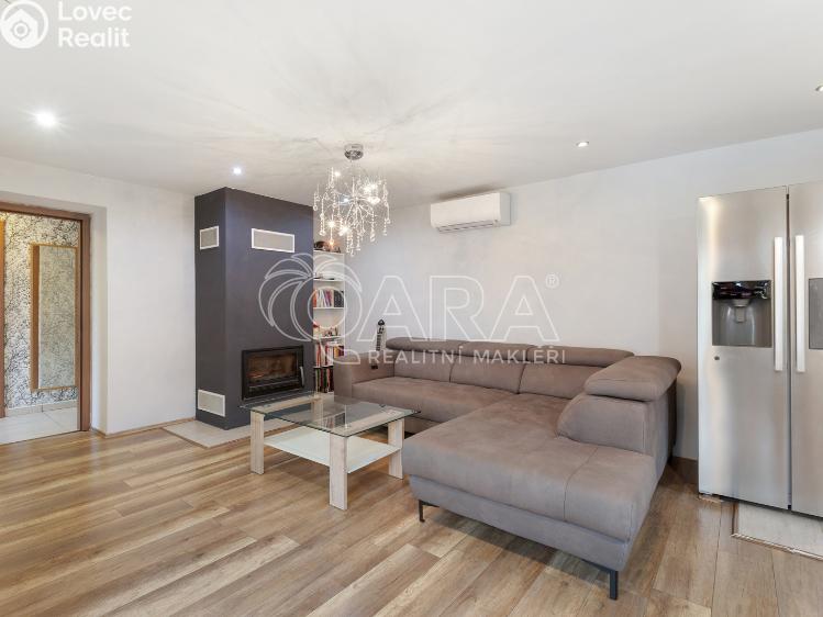 Продаж сімейного будинку Doubravčice, Českobrodská č. 7