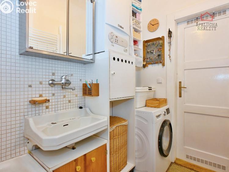 Prodej bytu 2+1 Praha, Pod lázní 1026/2 č. 10