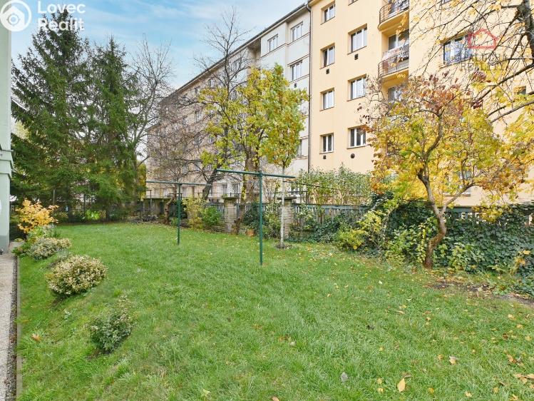 Prodej bytu 2+1 Praha, Pod lázní 1026/2 č. 17