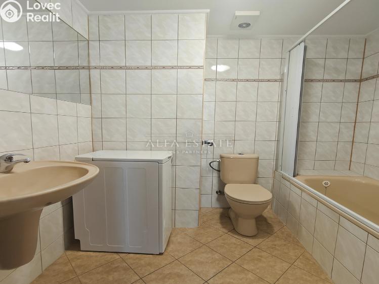 Prodej bytu 2+KK Karlovy Vary, Závodu míru č. 7