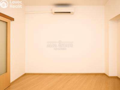 Prodej bytu 2+KK Karlovy Vary, Závodu míru č. 4