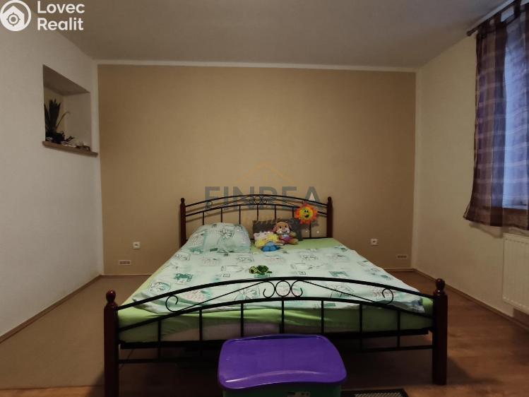 Продаж сімейного будинку Peruc č. 35