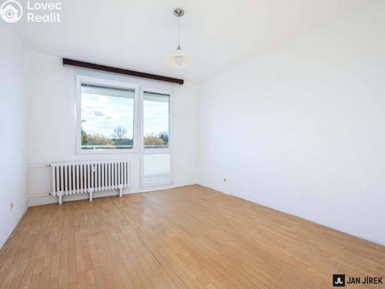 Pronájem bytu 2+1 Hradec Králové, Březhradská č. 7