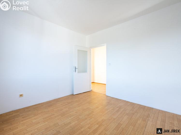 Pronájem bytu 2+1 Hradec Králové, Březhradská č. 9