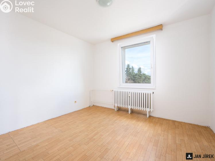 Pronájem bytu 2+1 Hradec Králové, Březhradská č. 10