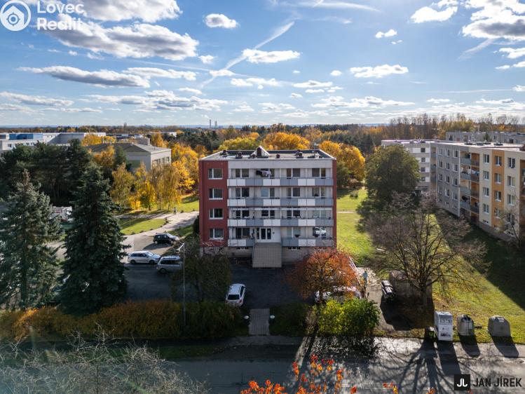 Pronájem bytu 2+1 Hradec Králové, Březhradská č. 16