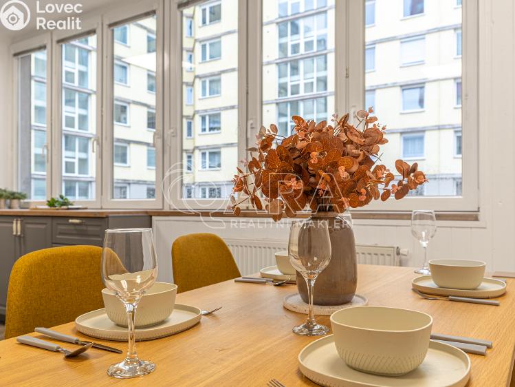 Prodej bytu 3+1 Praha, Petržílkova 2564/21 č. 3