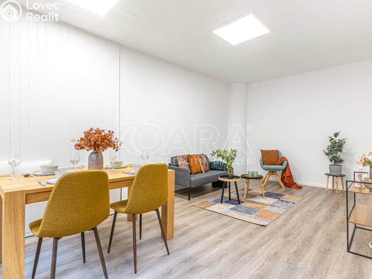 Prodej bytu 3+1 Praha, Petržílkova 2564/21 č. 5