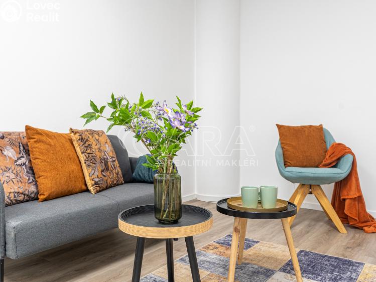 Prodej bytu 3+1 Praha, Petržílkova 2564/21 č. 7