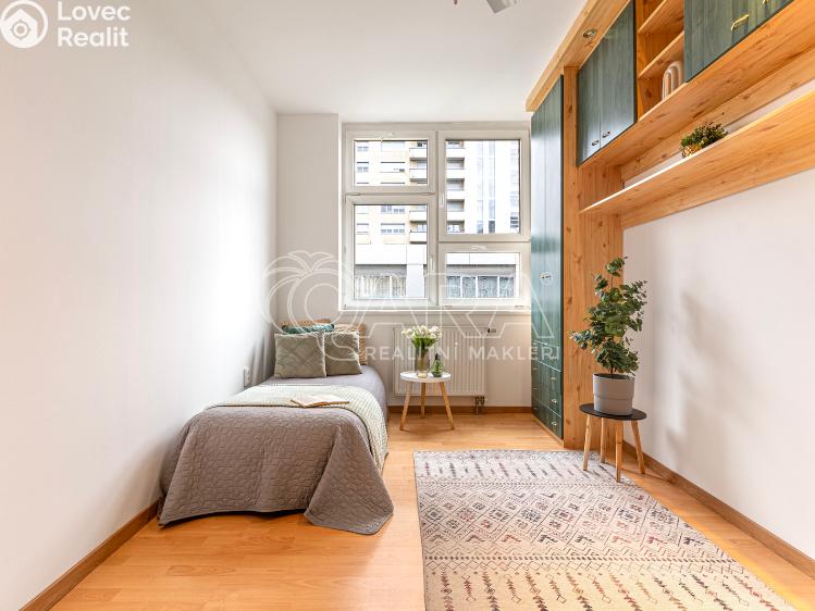 Prodej bytu 3+1 Praha, Petržílkova 2564/21 č. 10