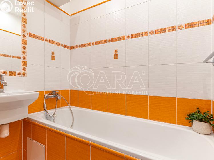 Prodej bytu 3+1 Praha, Petržílkova 2564/21 č. 12