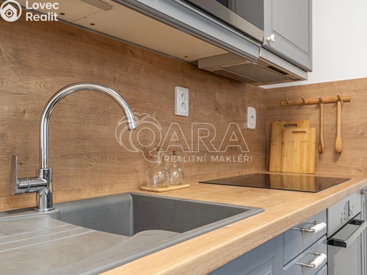 Prodej bytu 3+1 Praha, Petržílkova 2564/21 č. 15